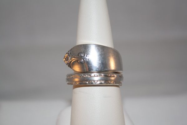 Exquisite Ring 2