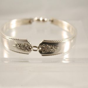 Linda Handle Bracelet