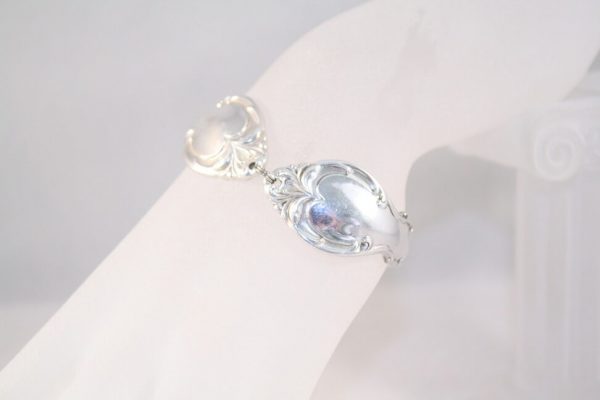 Silver Splendor Handle Bracelet\