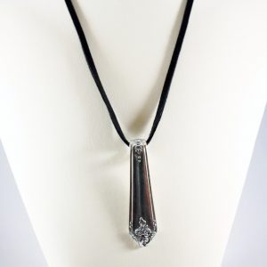 sweet-briar-handle-slide-necklace-2