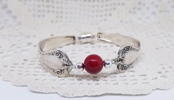 Elegant Lady Red River Bead Bracelet